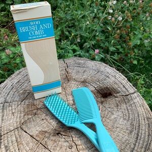 Rare And Collectible Avon Items : Avon Seahorse Comb brush set